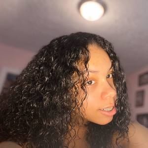 Meet your Posher, Deasia